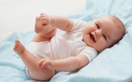 寶寶睡著了發(fā)燒怎么辦 寶寶睡著了發(fā)燒怎么辦