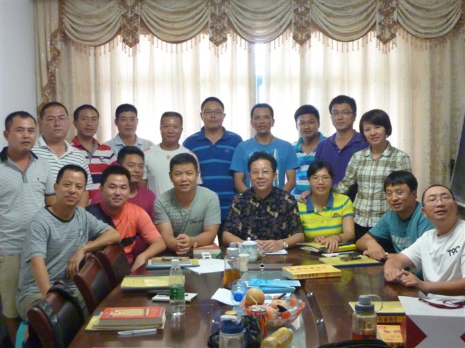 海真國學(xué)易經(jīng)培訓(xùn)五行八字速成(特色初級(jí)班)第一期于海口市玉龍灣開課! 海真國學(xué)易經(jīng)培訓(xùn)五行八字速成(特色初級(jí)班)第一期于海口市玉龍灣開課!