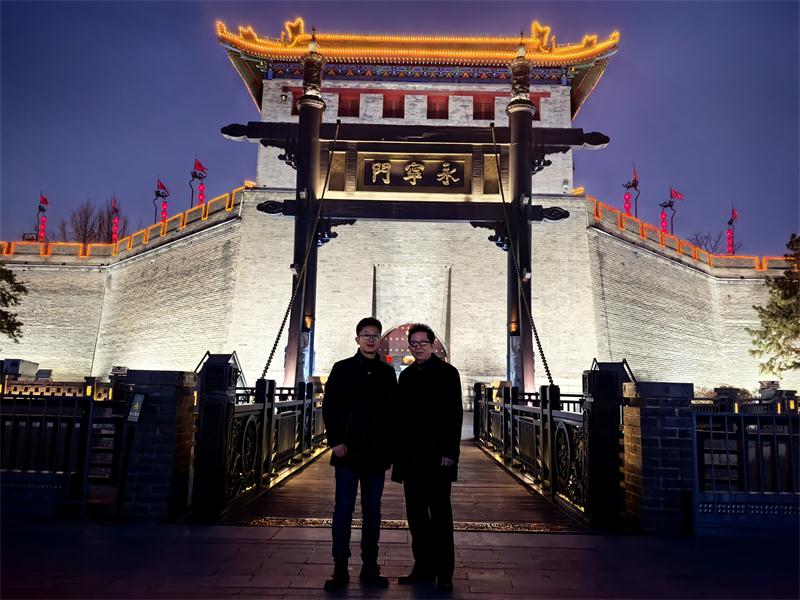 章煒?biāo)?海真 易經(jīng)名師